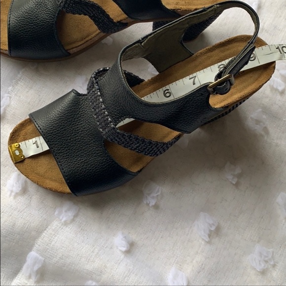El Naturalista Black Block Heel Sandals NWOT 7 - Picture 5 of 7